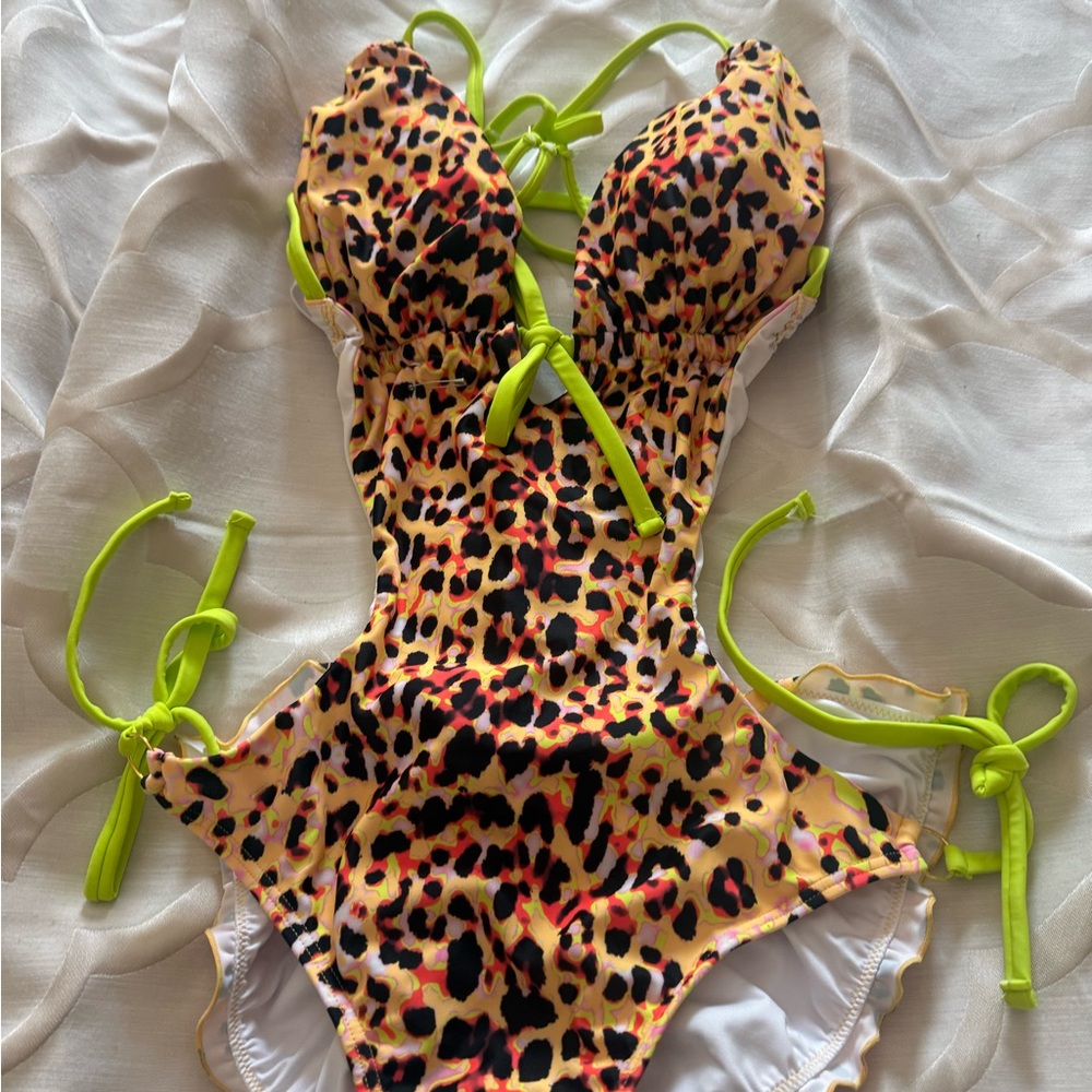 VENUS Neon Lime & Leopard-Print Cutout One-Piece Swimsuit